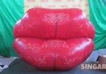 Inflatable party decoration lip