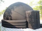 Portable planetarium dome for digital projection