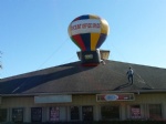 Roof inflatable advertising balloon